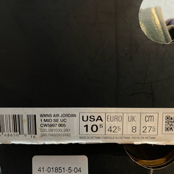 Jordan 1 Mid SE Women’s 10.5 men’s 9 - Picture 2 of 5